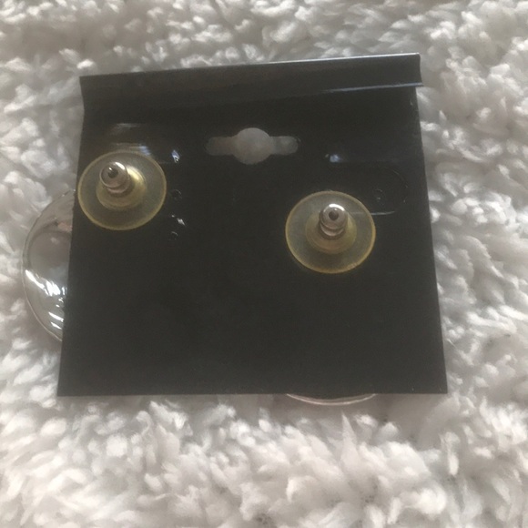 ✨Spring Earrings✨ - Picture 2 of 3